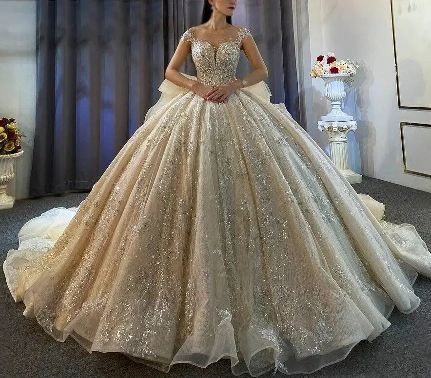 2022 New Design Ruffles Skirt Long Train Wedding Dress