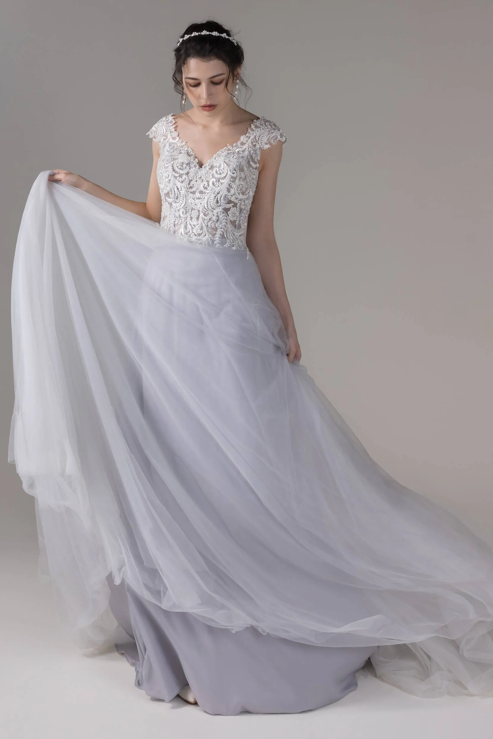 A-Line Chapel Train Lace Tulle Wedding Dress CW2808