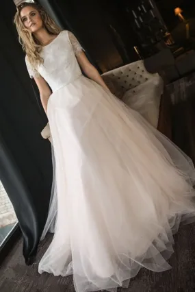 A Line Tulle Short Sleeves Elegant Beach Wedding Dress