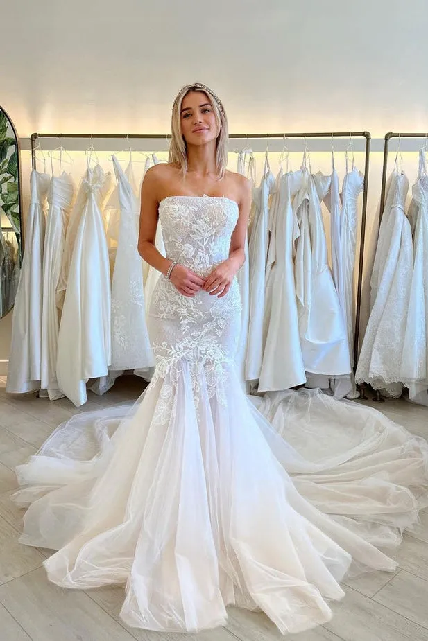 Elegant Mermaid Strapless Tulle Long Wedding Dresses with Appliques