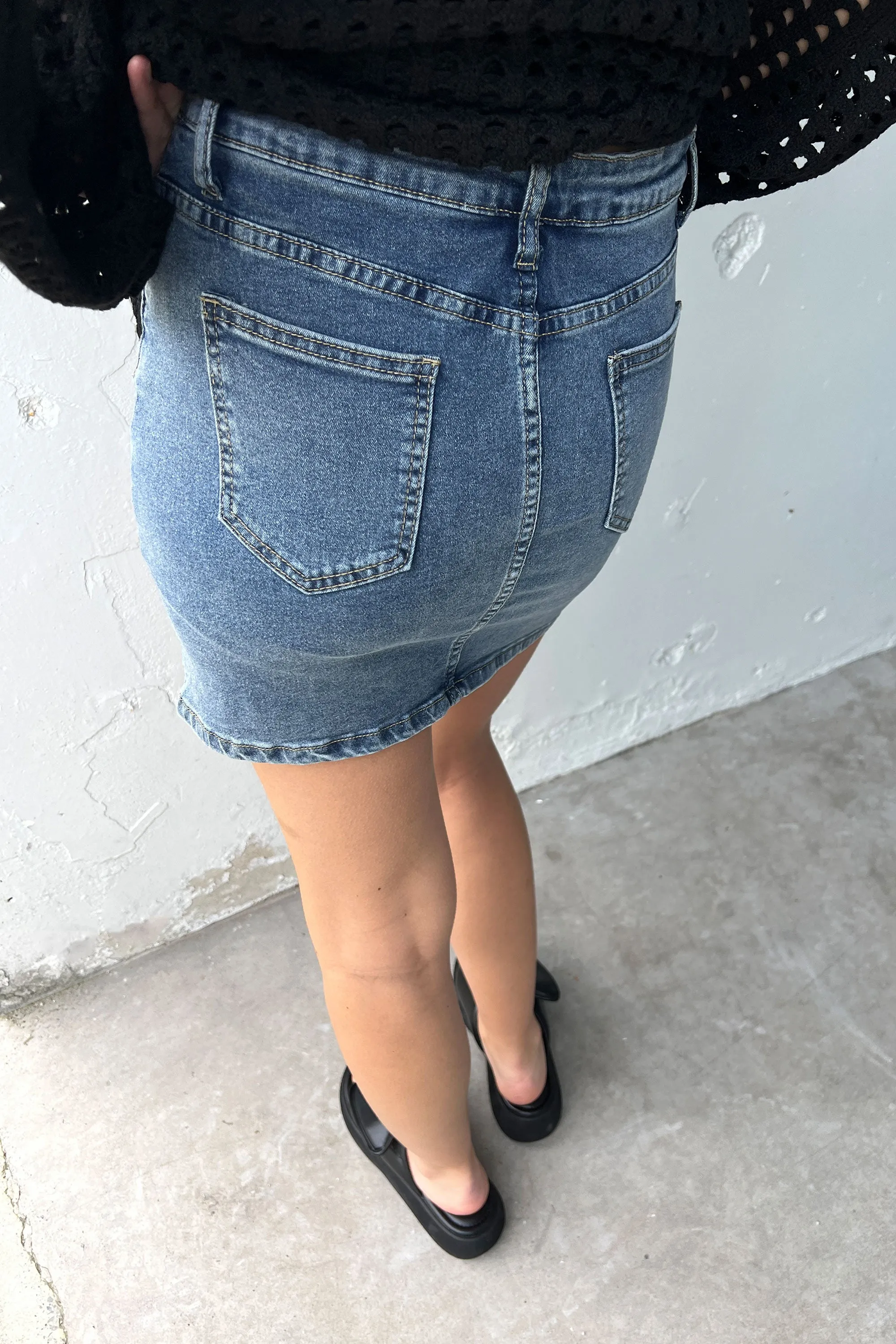 FITTED JEAN MINI JEAN SKIRT