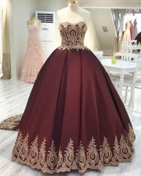 Gold Lace Appliques Sweetheart Burgundy Satin Quinceanera Dresses Ball Gowns