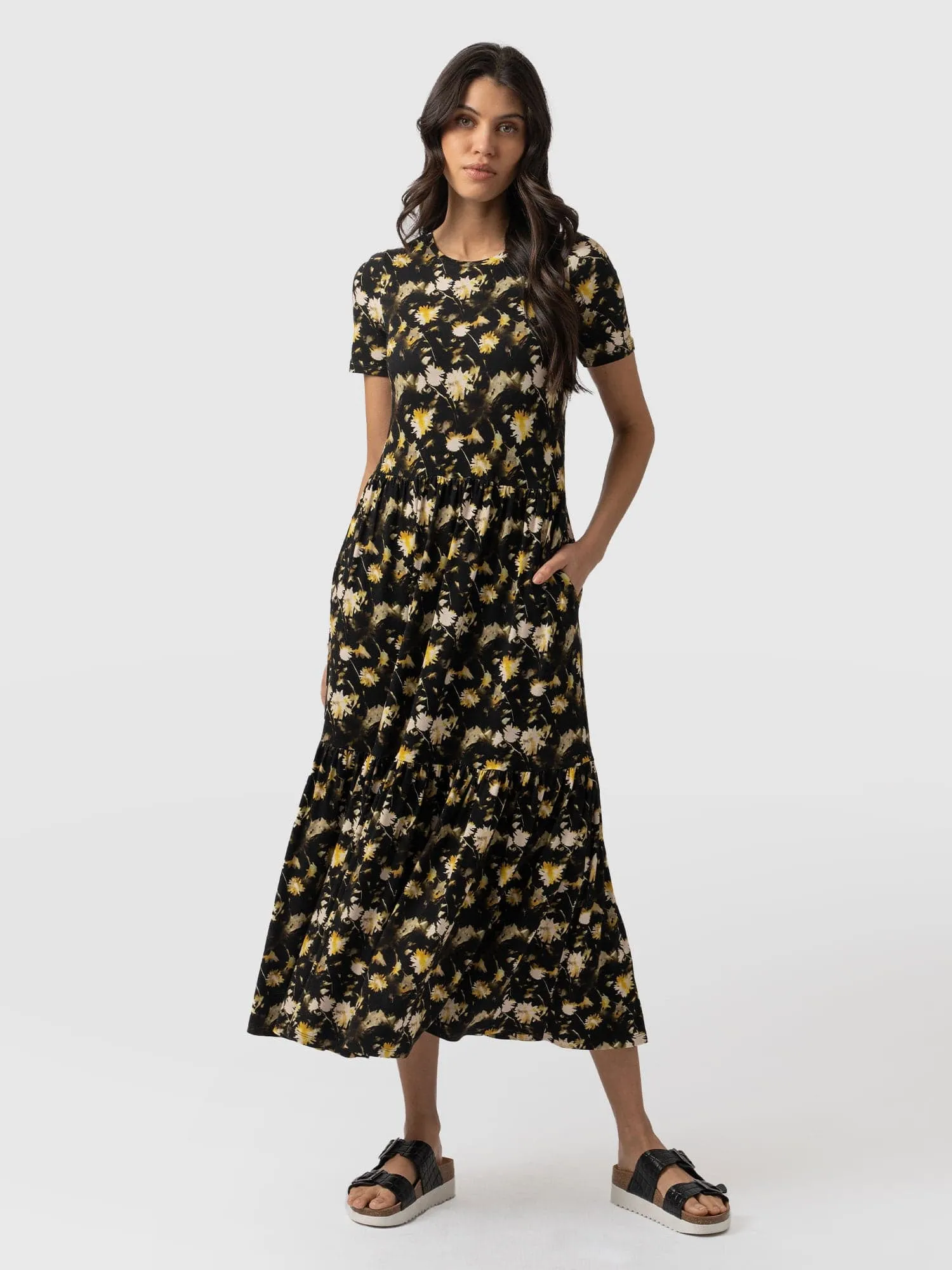 Greenwich Dress Short Sleeve - Black Daisy Floral