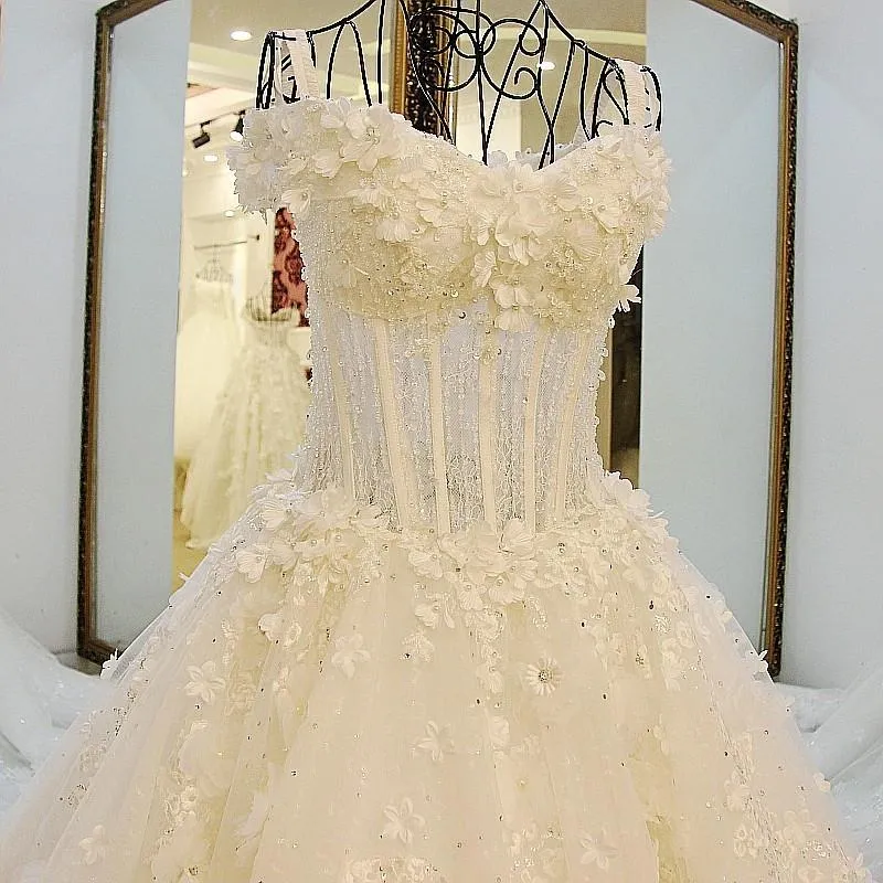 Lace And Crystal Beaded Sweetheart See Through Wedding Dresses Ball Gowns