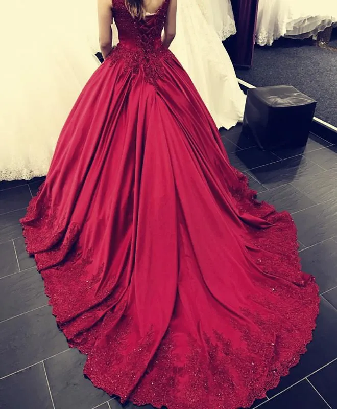 Lace Appliques V-neck  Chapel Train Satin Ball Gowns Quinceanera Dress