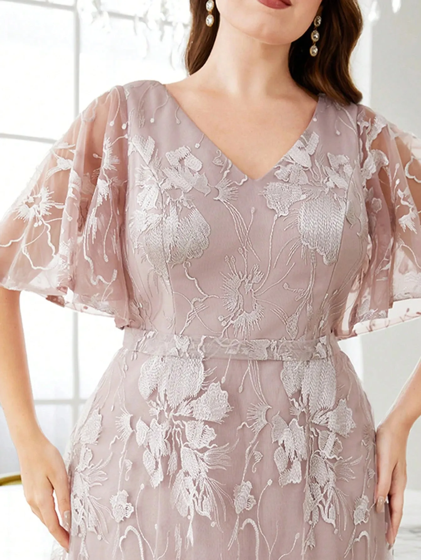 Pink Lace Embroidered Short Sleeve Plus Size Dress