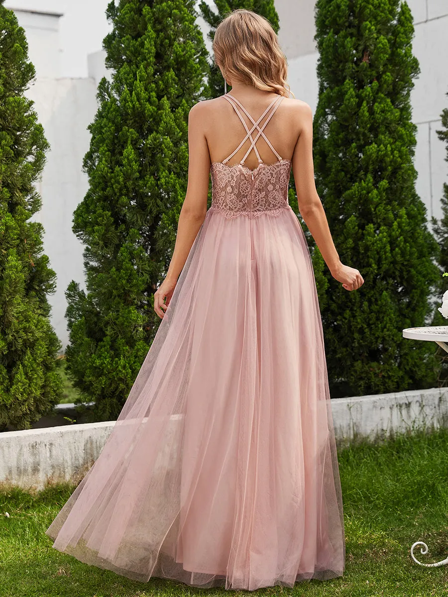 Romantic Spaghetti Straps Tulle Bridesmaid Dresses with Lace Backless Crossover Halter Design