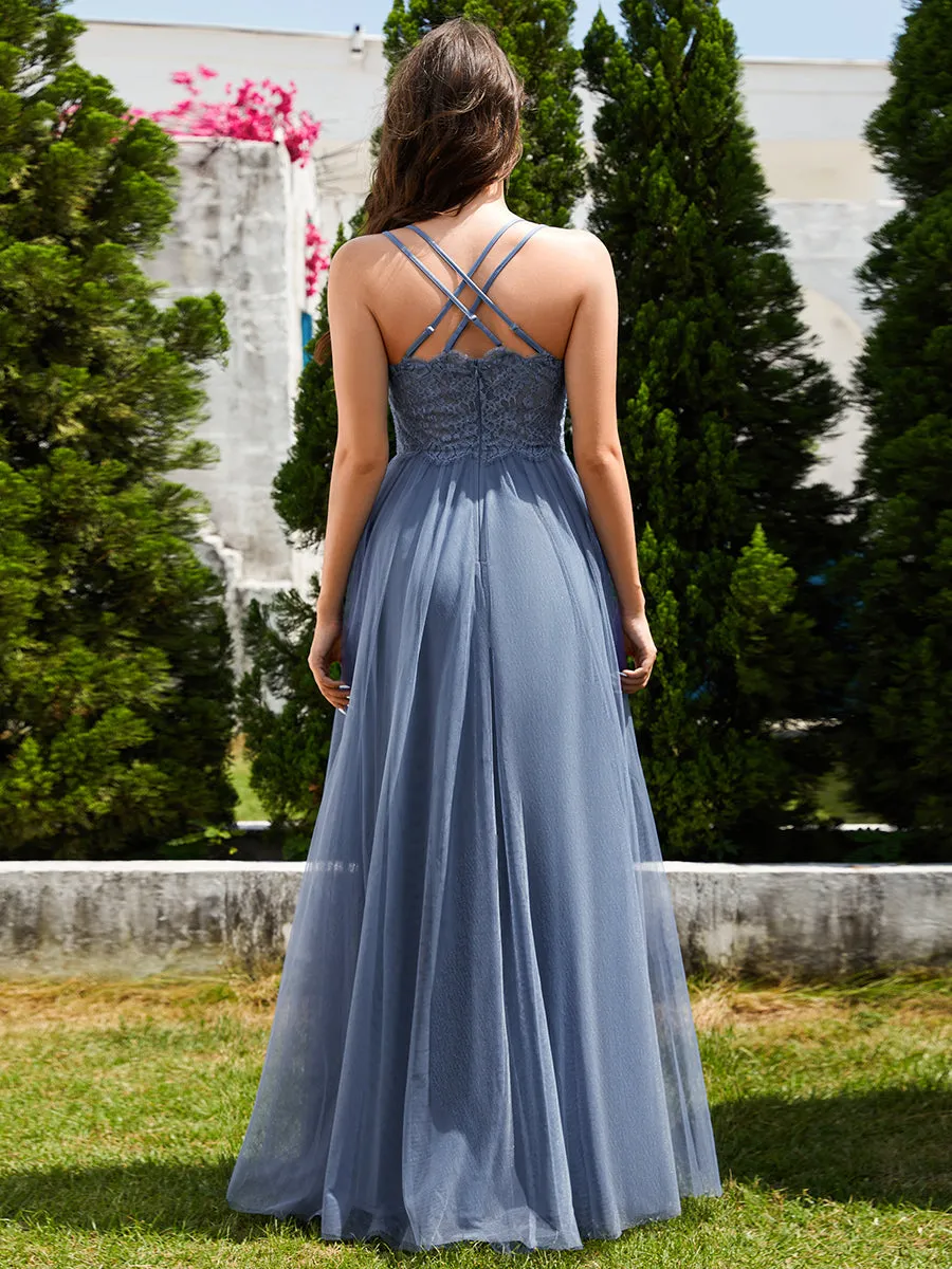 Romantic Spaghetti Straps Tulle Bridesmaid Dresses with Lace Backless Crossover Halter Design